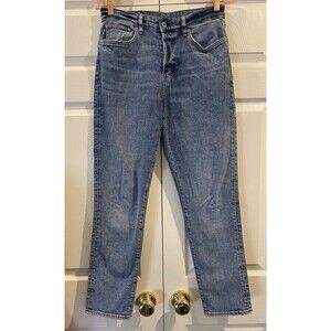 And Denim Brand Women’s denim blue jeans straight taper Size 28